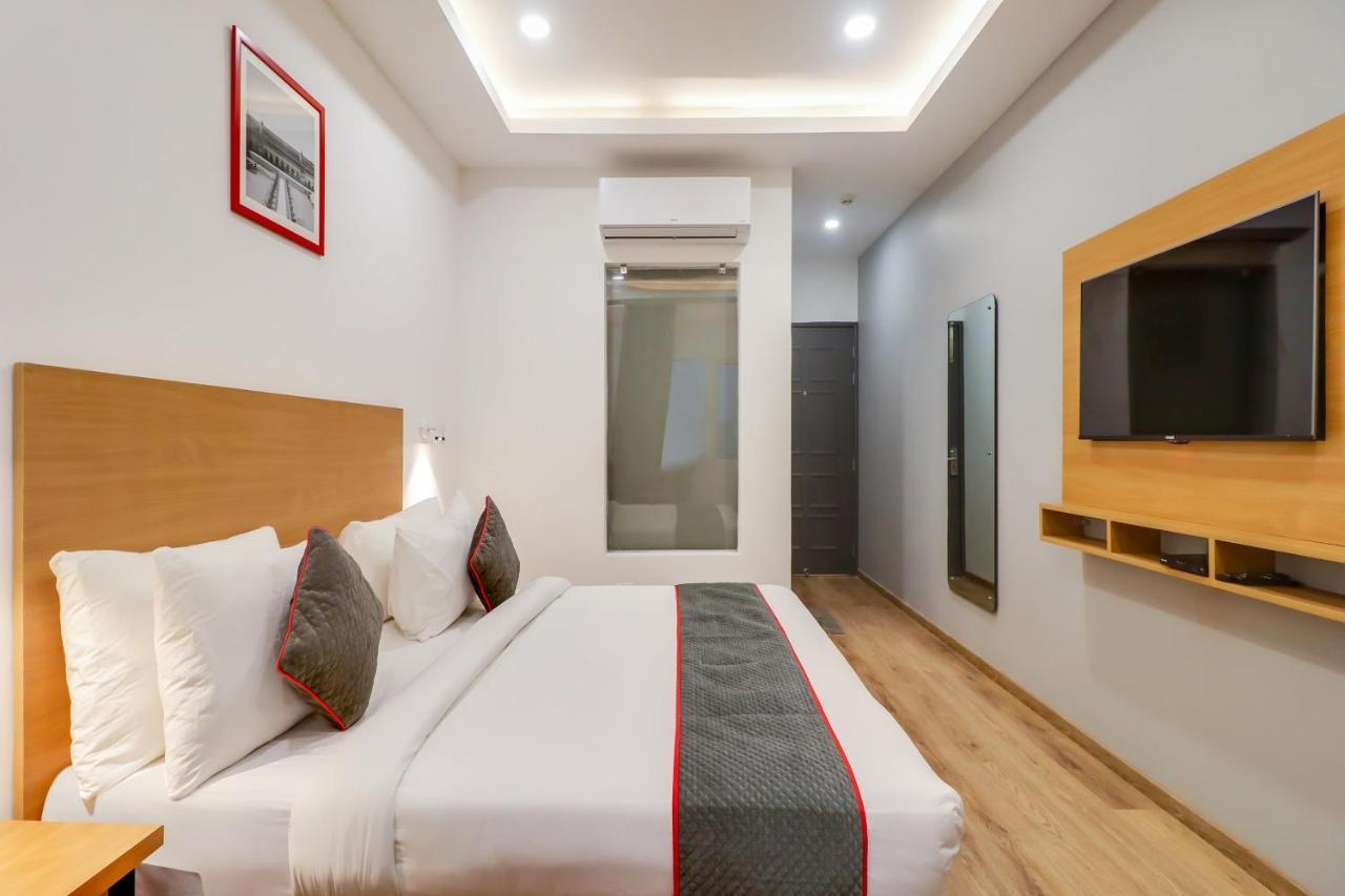 Super Townhouse Jashn Hotel Chinhat Exterior photo