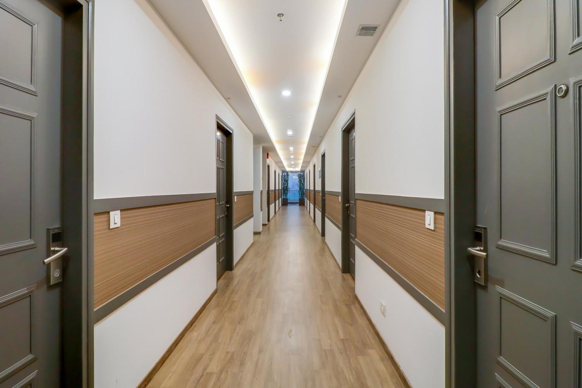 Super Townhouse Jashn Hotel Chinhat Exterior photo